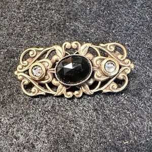 129- Kirk’s Folly Vintage Elegant Black and Gold Brooch 1 1/2in